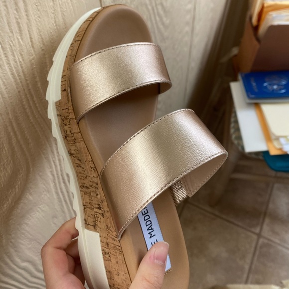 BRAND NEW Steve Madden Blaine Sandal - Picture 5 of 5